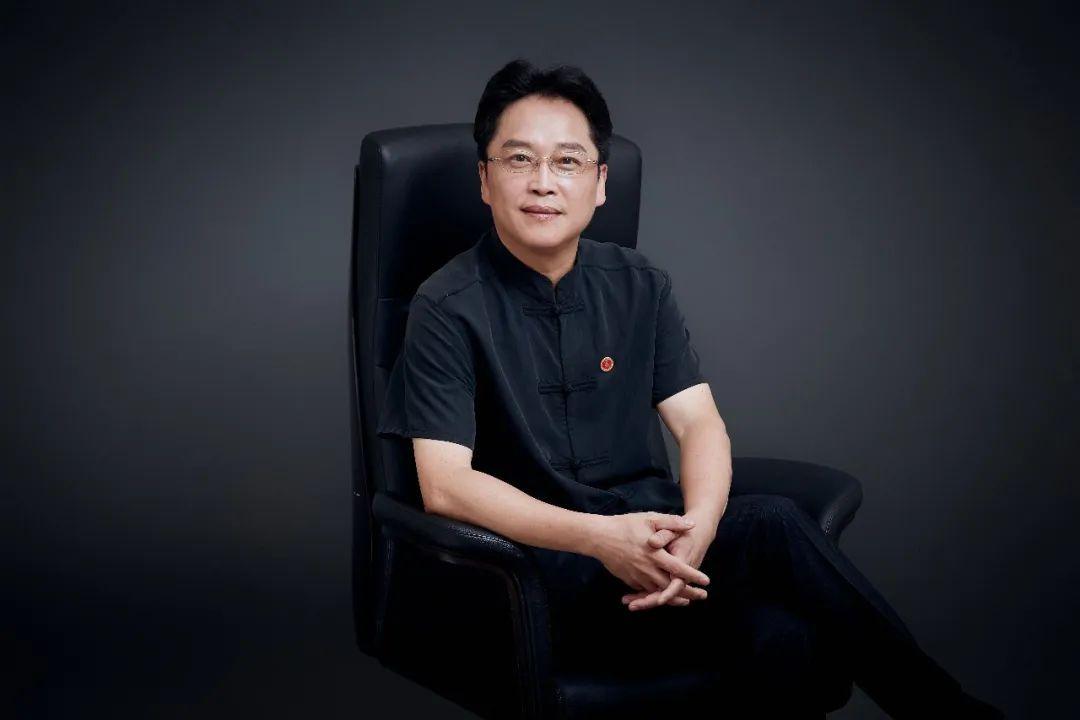 女副院长怕被查 报舞蹈班缓解恐惧